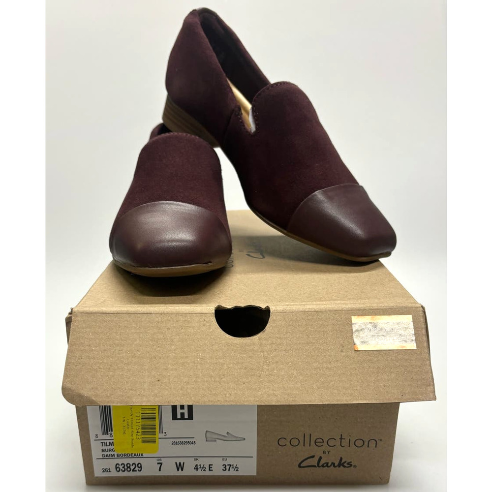 Women's NIB Tilmont Step Suede Loafer Burgundy Size 7 W Collection By Clarks